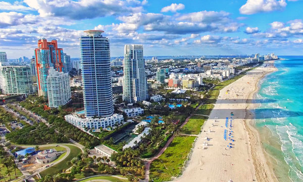 Miami, Florida skyline