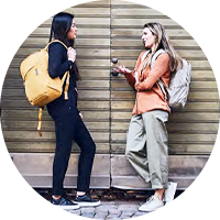 Two student having a conversation
