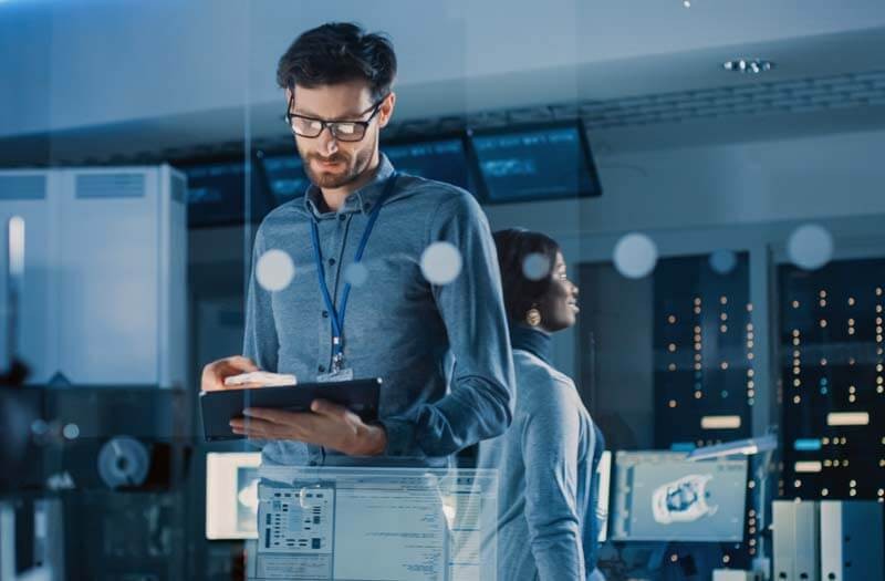 Woman using thin client