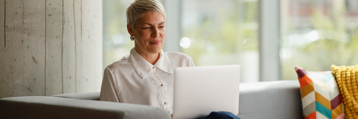 How to build a zero trust strategy for the hybrid office: the browser-first approach Girl on a laptop