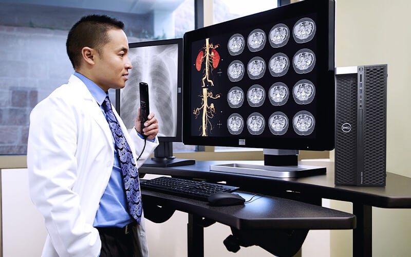 Doctor using APEX Data Storage Services 