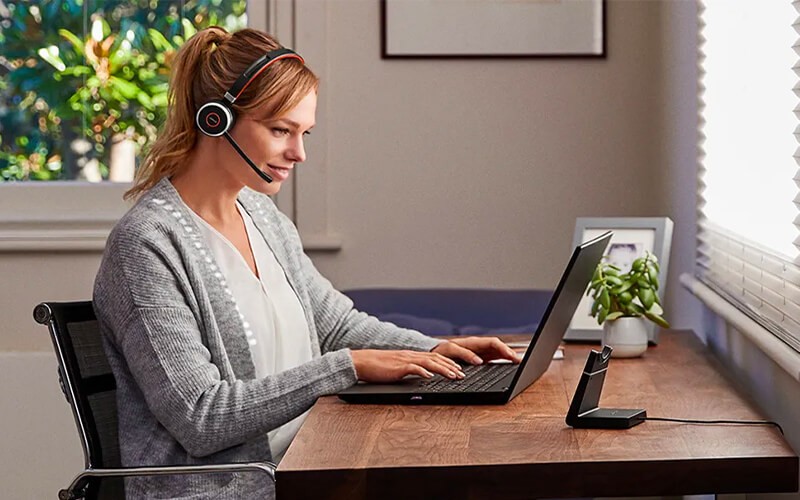 Woma using jabra headset at home